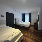 4 Stinet Hotel