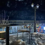 Hotel 4 Stinet Valbone