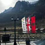 Hotel 4 Stinet 4*