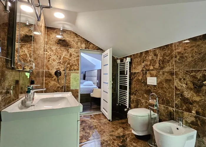 فندق 4 Stinet 4*