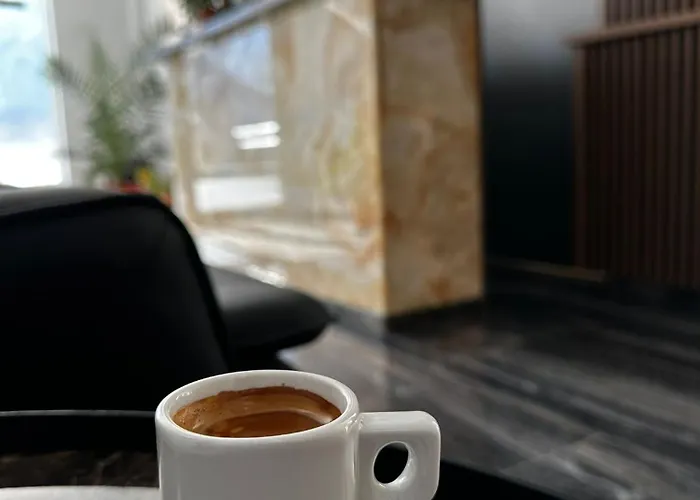 4 Stinet 酒店 瓦勒博内